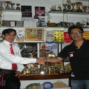 Magician-C-P-Yadav-with-Amin-Abdul-Ghani-Malyasia-Dart-Player-300x300