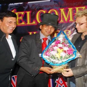 Magician-CP-Yadav-with-World-Famous-Magician-Franz-Harary-300x300